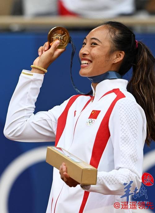 星空体育娱乐平台 在郑钦文获亚军的这项赛事 中国15岁少女夺冠创历史